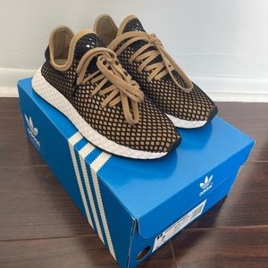Adidas Deerupt Runner sneakers
